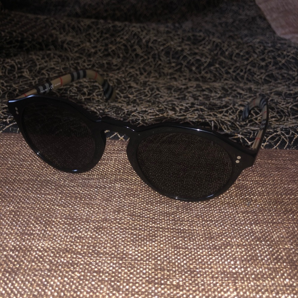 Burberry sunglasses